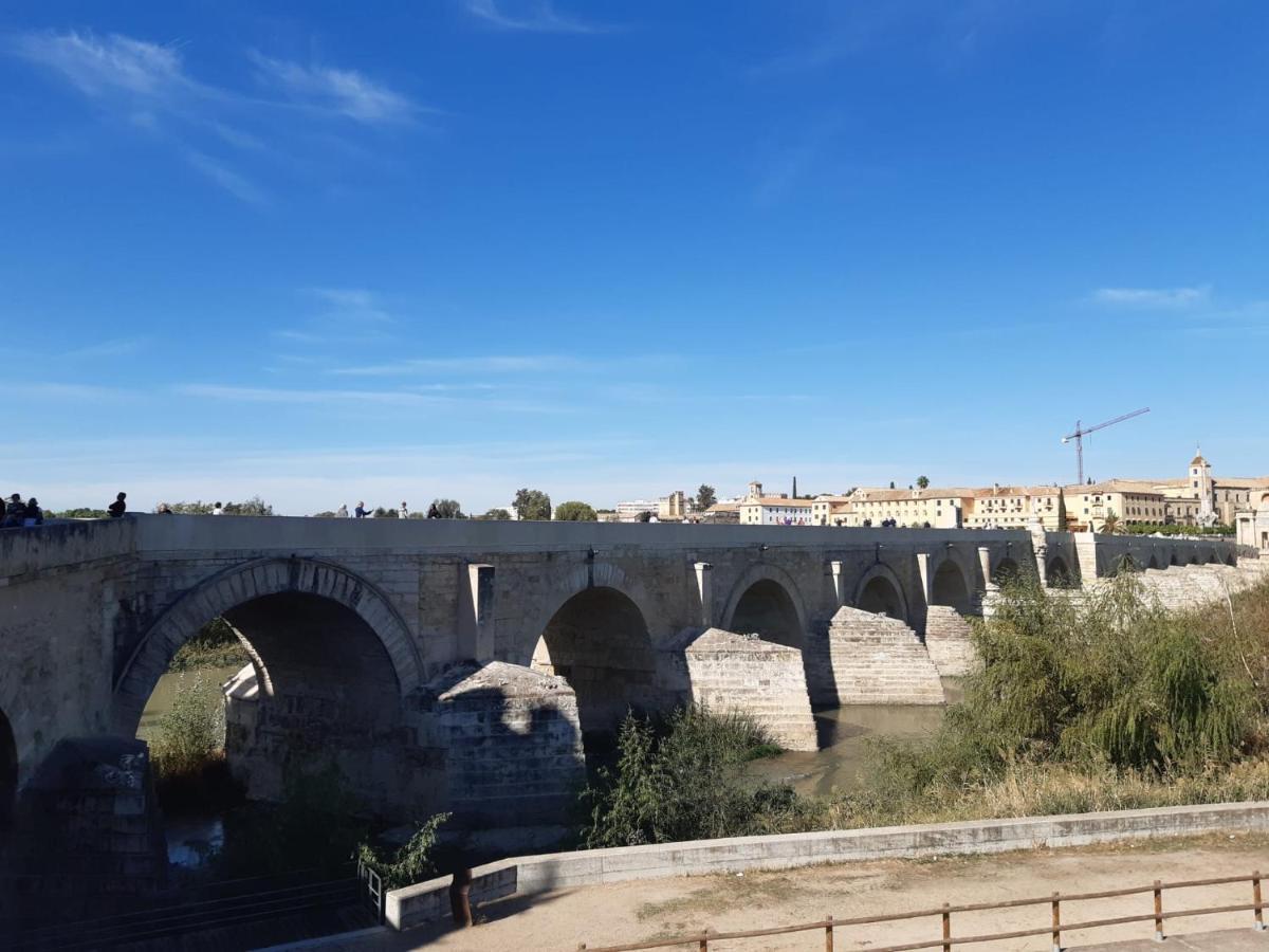 Loft La Calahorra Con Posibilidad De Aparcamiento Pregunta Por El Pack Mas Amor Córdoba Eksteriør billede