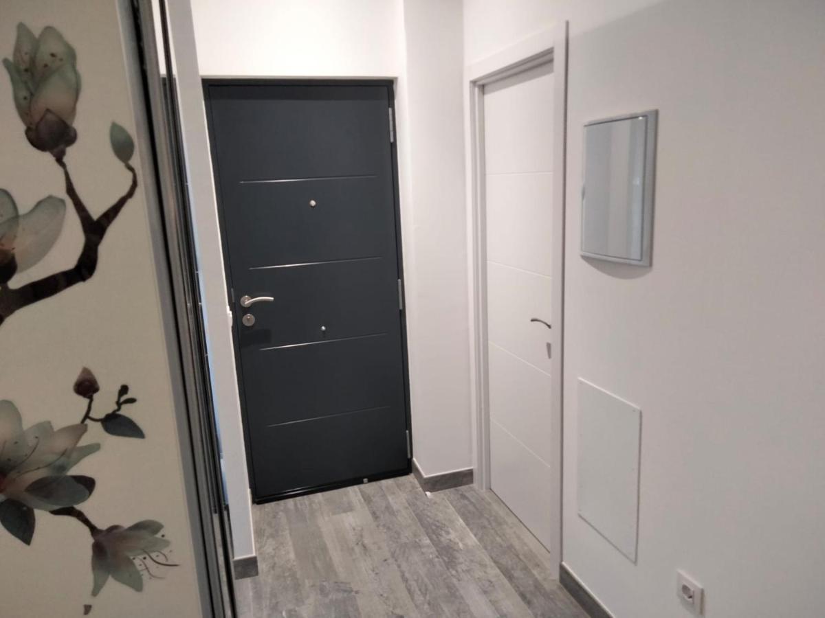 Loft La Calahorra Con Posibilidad De Aparcamiento Pregunta Por El Pack Mas Amor Córdoba Eksteriør billede